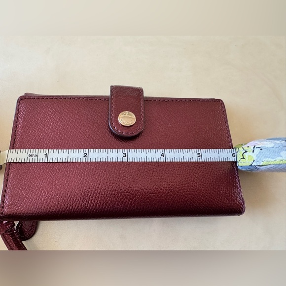 EUC COACH PEBBLED LEATHER BUTTON CLOSURE BIFOLD WRISTLET WALLET - Picture 8 of 11